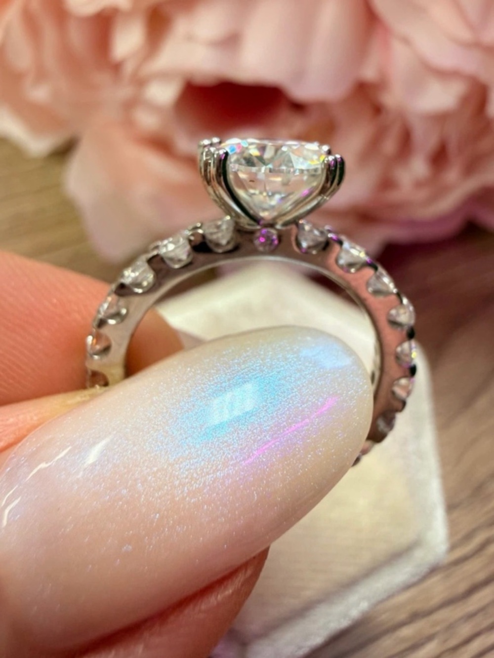 GRA Certified Round Cut Moissanite Engagement Ring